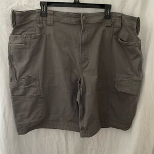 Duluth gray size 46 relaxed fit shorts 7 pockets cargo